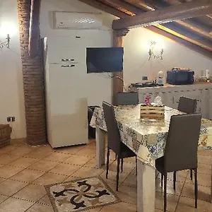 Casa Vacanza Lmt Aci Catena